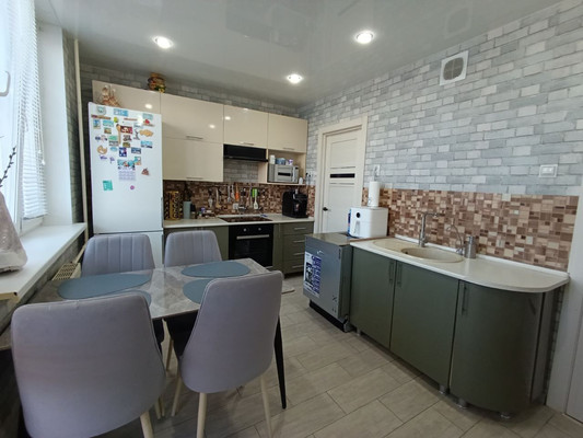 Купить 3-комнатную квартиру